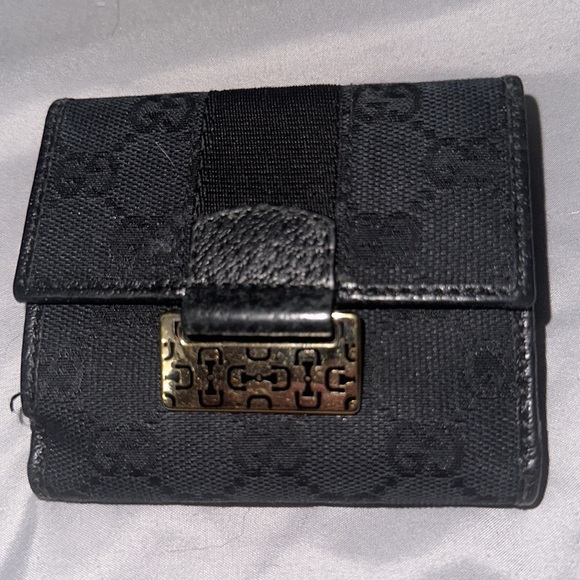 Gucci black canvas monogrammed square wallet silver accents snaps to coins - Picture 9 of 9